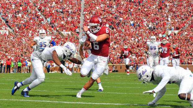 Evolution is in the air: Oklahoma's makeover reinforces need to adapt in college football